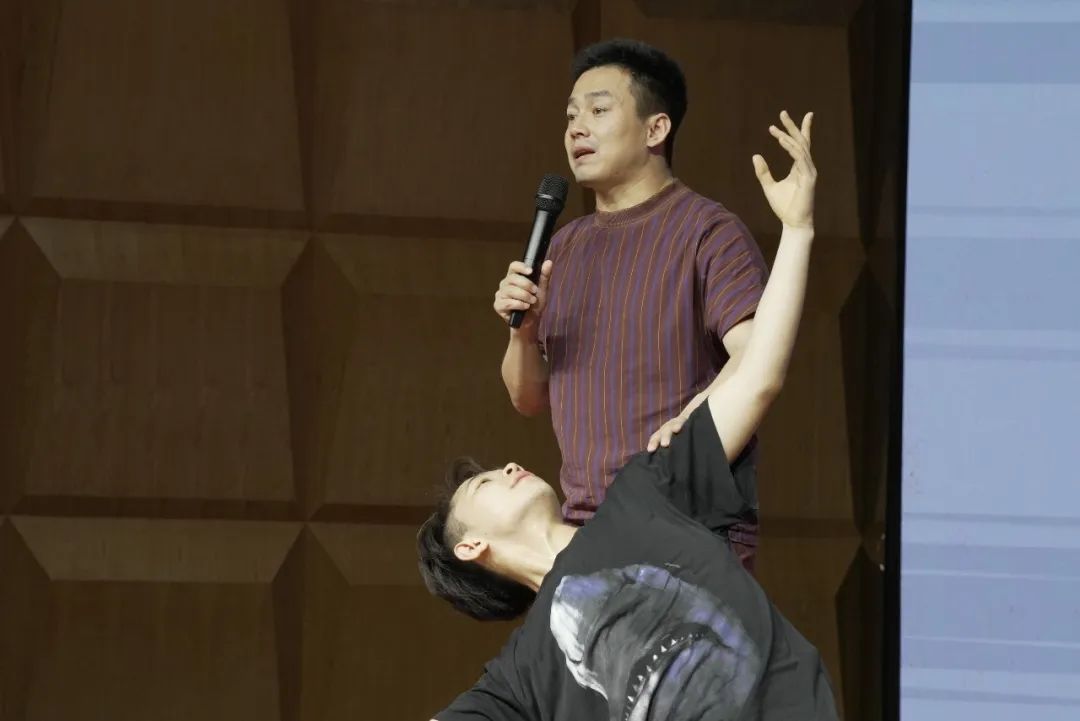 南海舞蹈学院《舞蹈即兴创编课堂》大师讲座圆满举行